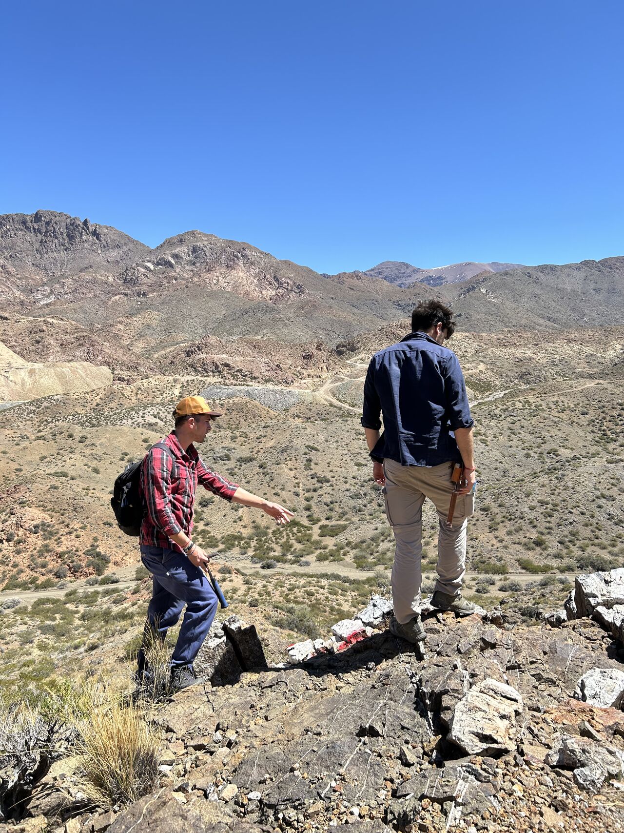 Exploración de Campo - Terra Minerals Group
